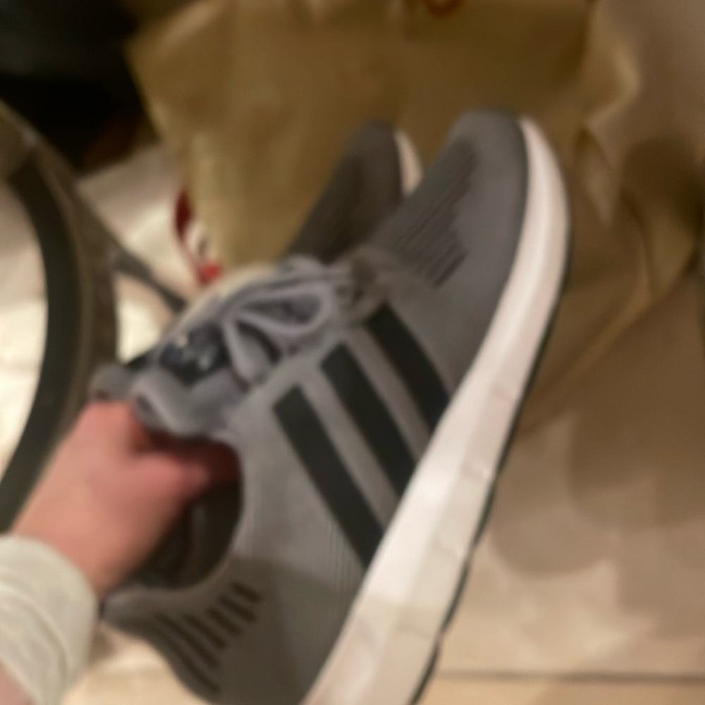 Men’s adidas sneakers size 9